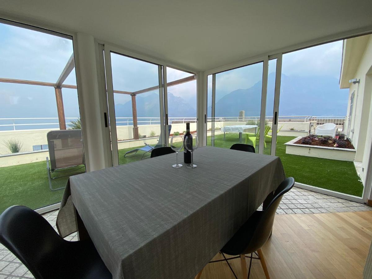 Attico With Big Terrace In Residence With Pool Valbrona Exterior foto